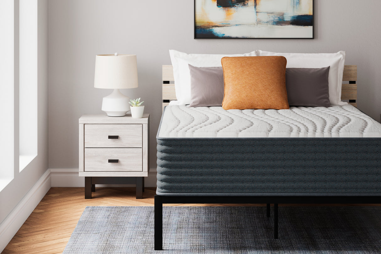 Hybrid 1400 White California King Mattress from Ashley Furniture - Luna Furniture