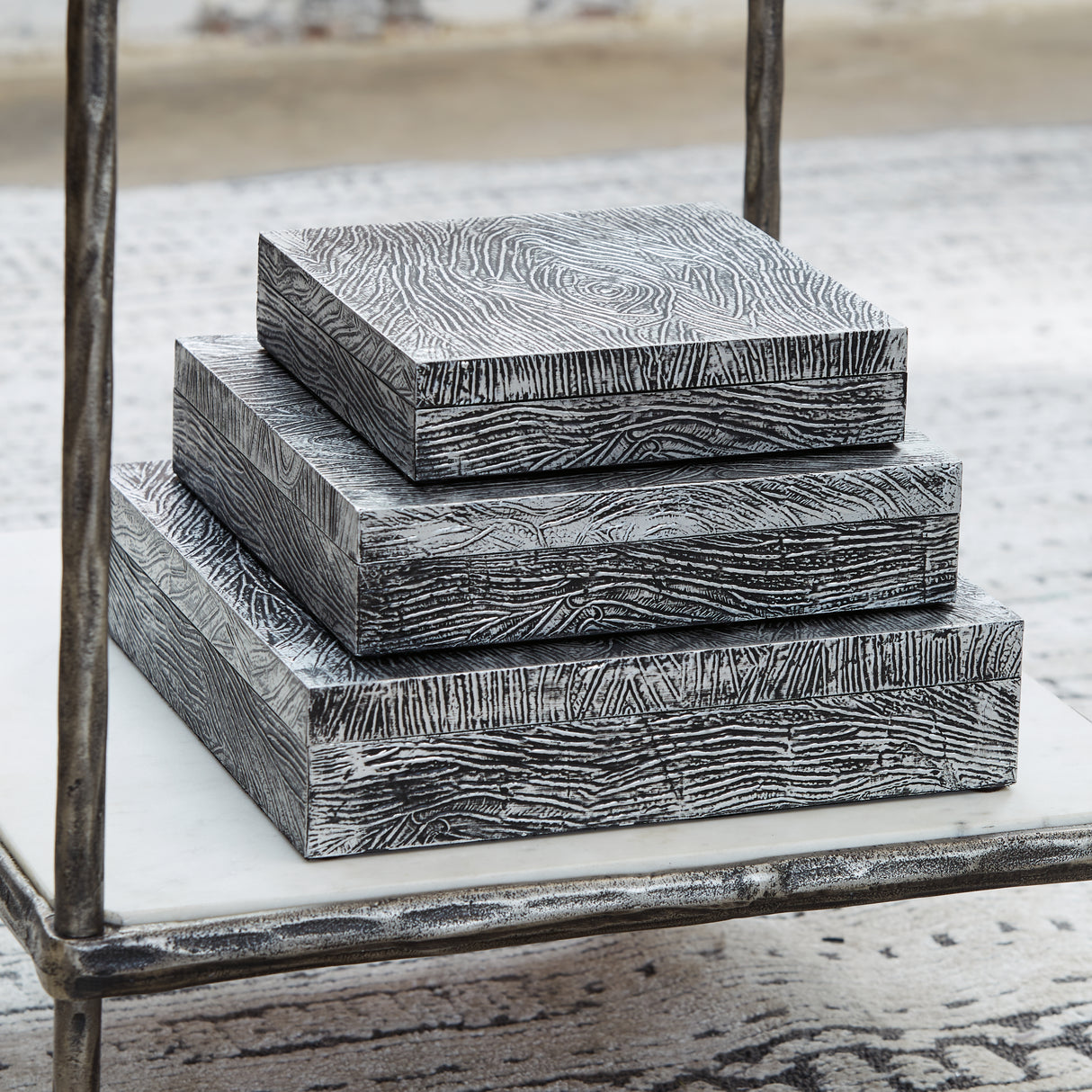 Keldy Antique Pewter Finish Box from Ashley - Luna Furniture