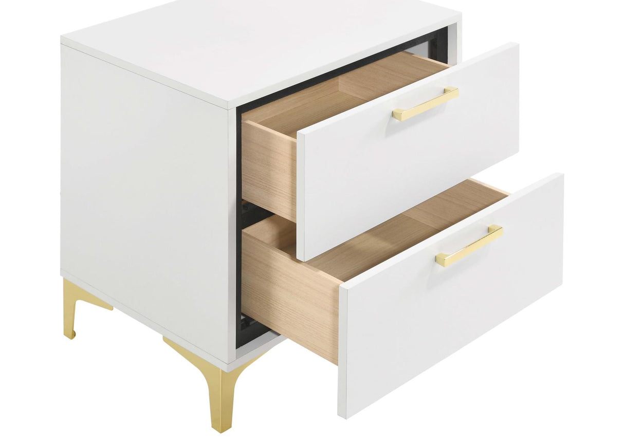 Kendall White 5-Piece Eastern King Bedroom Set from Coaster - Luna Furniture
