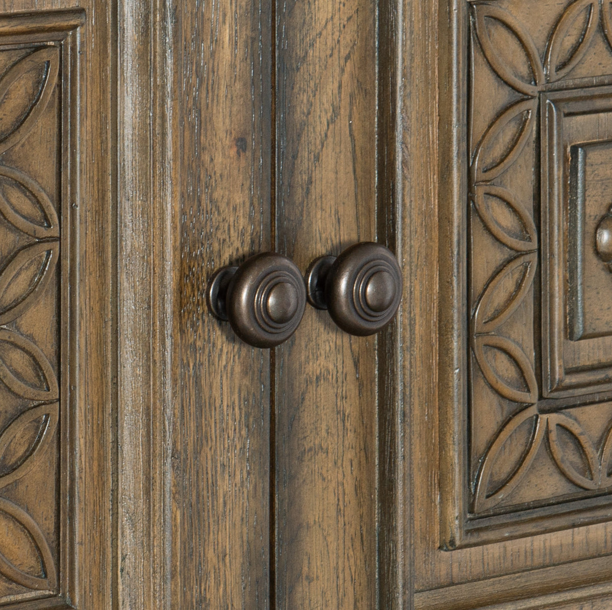 Rachelle Weathered Pecan Chest from Homelegance - Luna Furniture