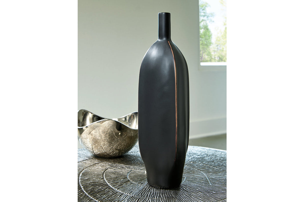 Rhaveney Black Vase from Ashley - Luna Furniture