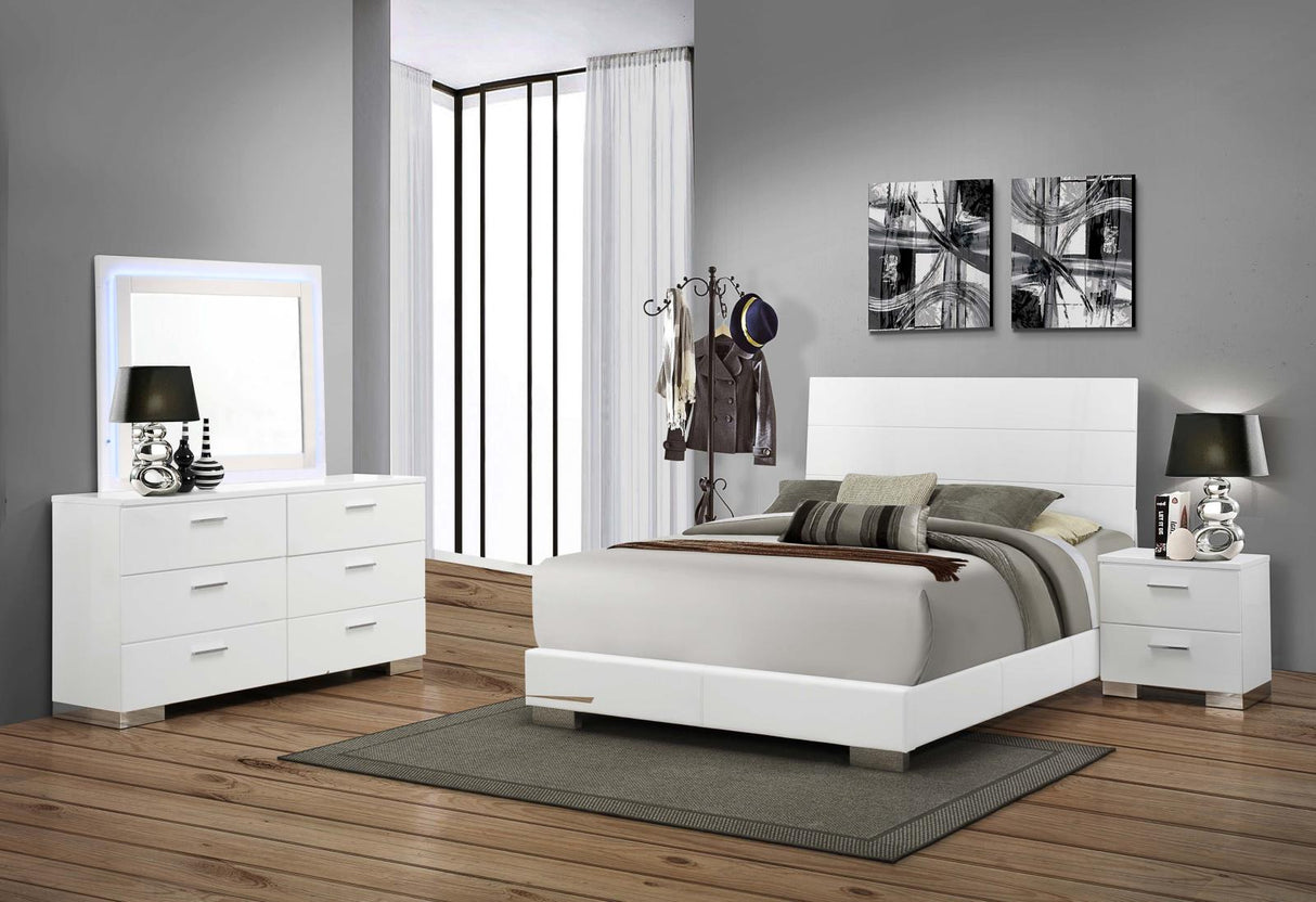 Felicity Glossy White 4-Piece California King Bedroom Set with LED Mirror from Coaster - Luna Furniture