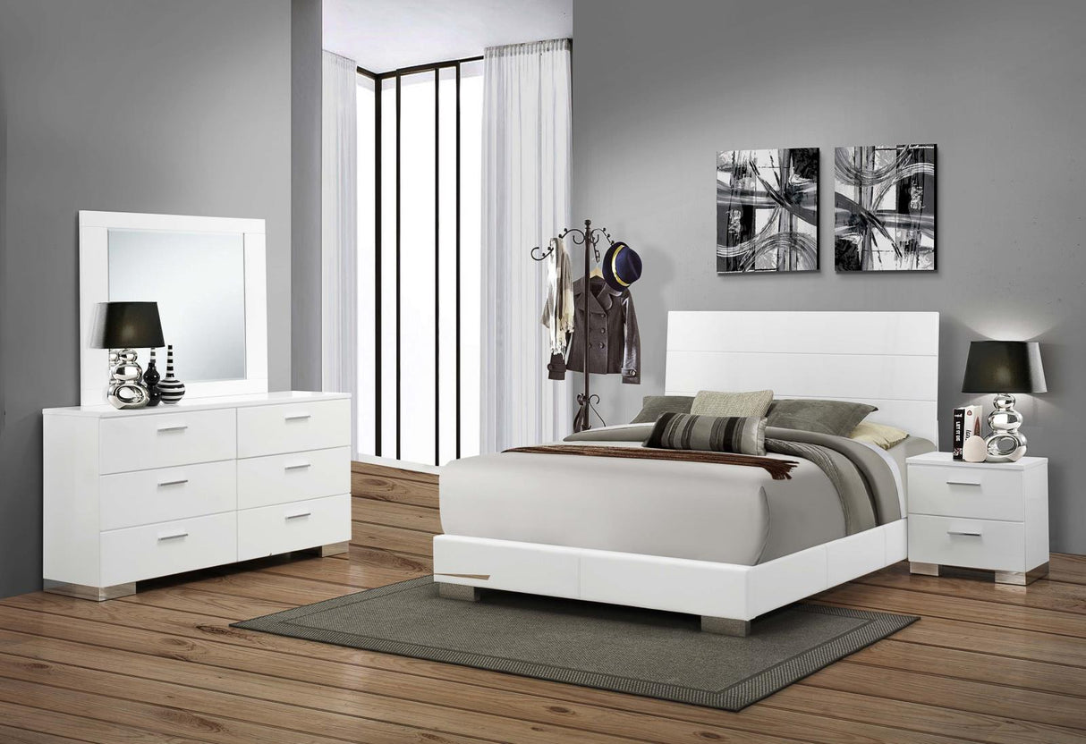 Felicity Glossy White 4-Piece California King Panel Bedroom Set from Coaster - Luna Furniture