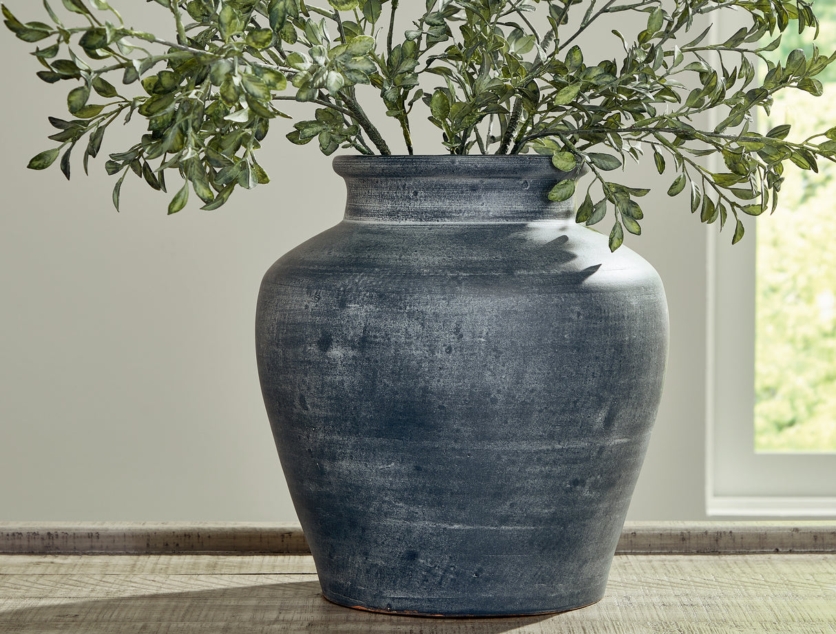 Meadie Distressed Blue Vase from Ashley - Luna Furniture