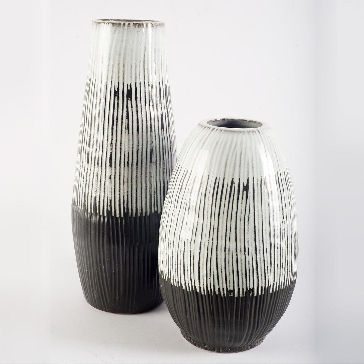 Tanami I Tall Dark Brown/White Ceramic Vase from Mercana - Luna Furniture