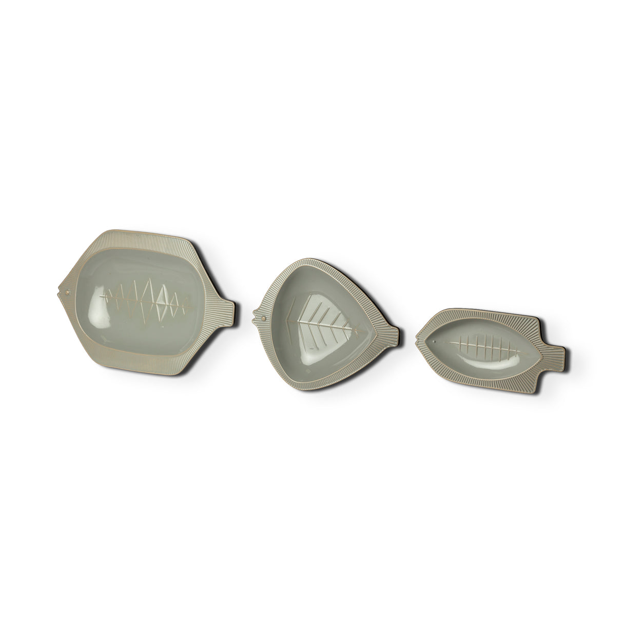 Samira Set of 3 Metal Decorative Fish Trays from Mercana - Luna Furniture