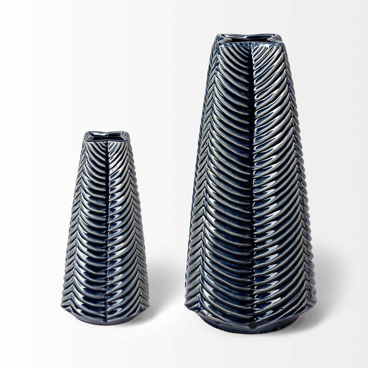 Bashir II Large Dark Navy Gloss Ceramic Vase from Mercana - Luna Furniture
