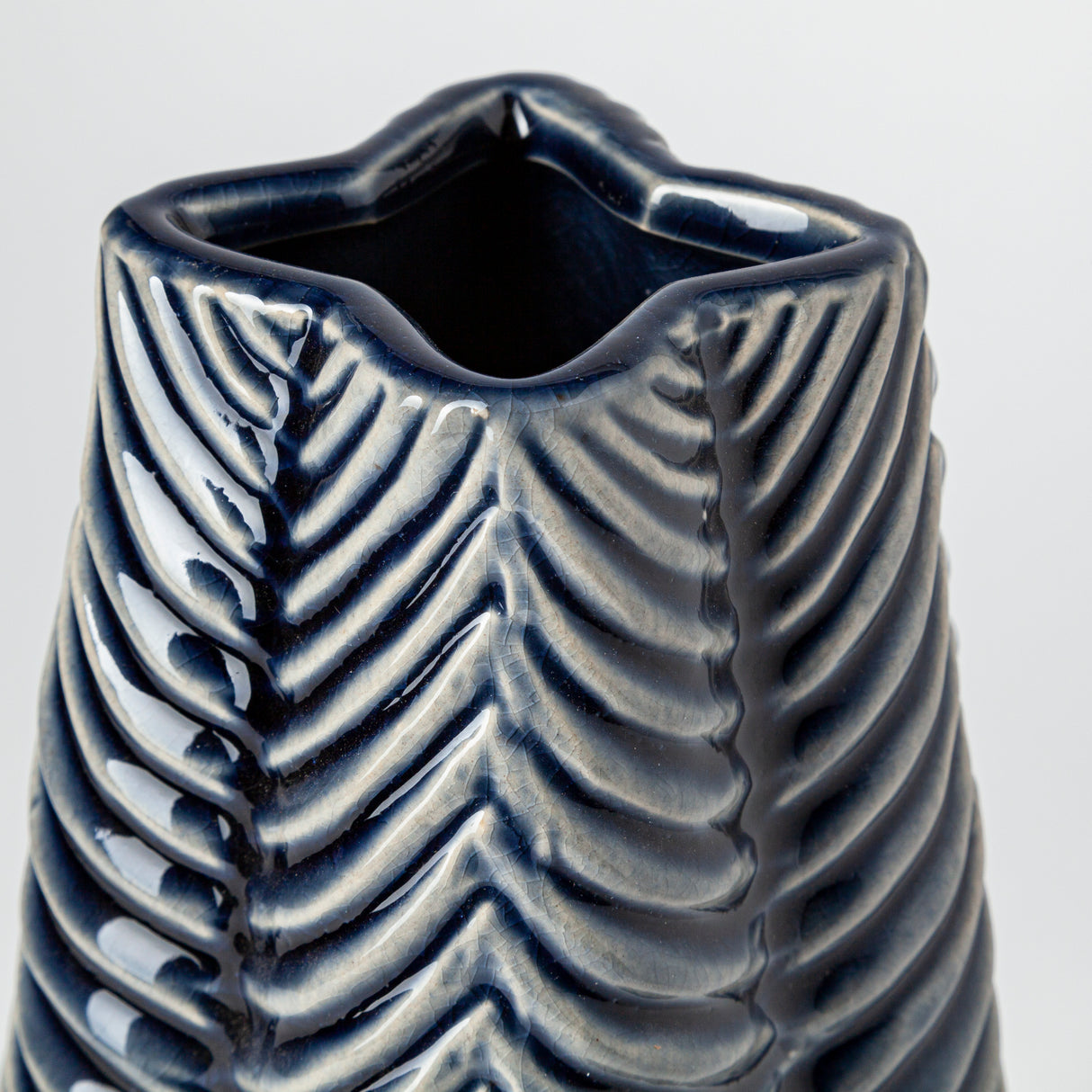 Bashir II Large Dark Navy Gloss Ceramic Vase from Mercana - Luna Furniture