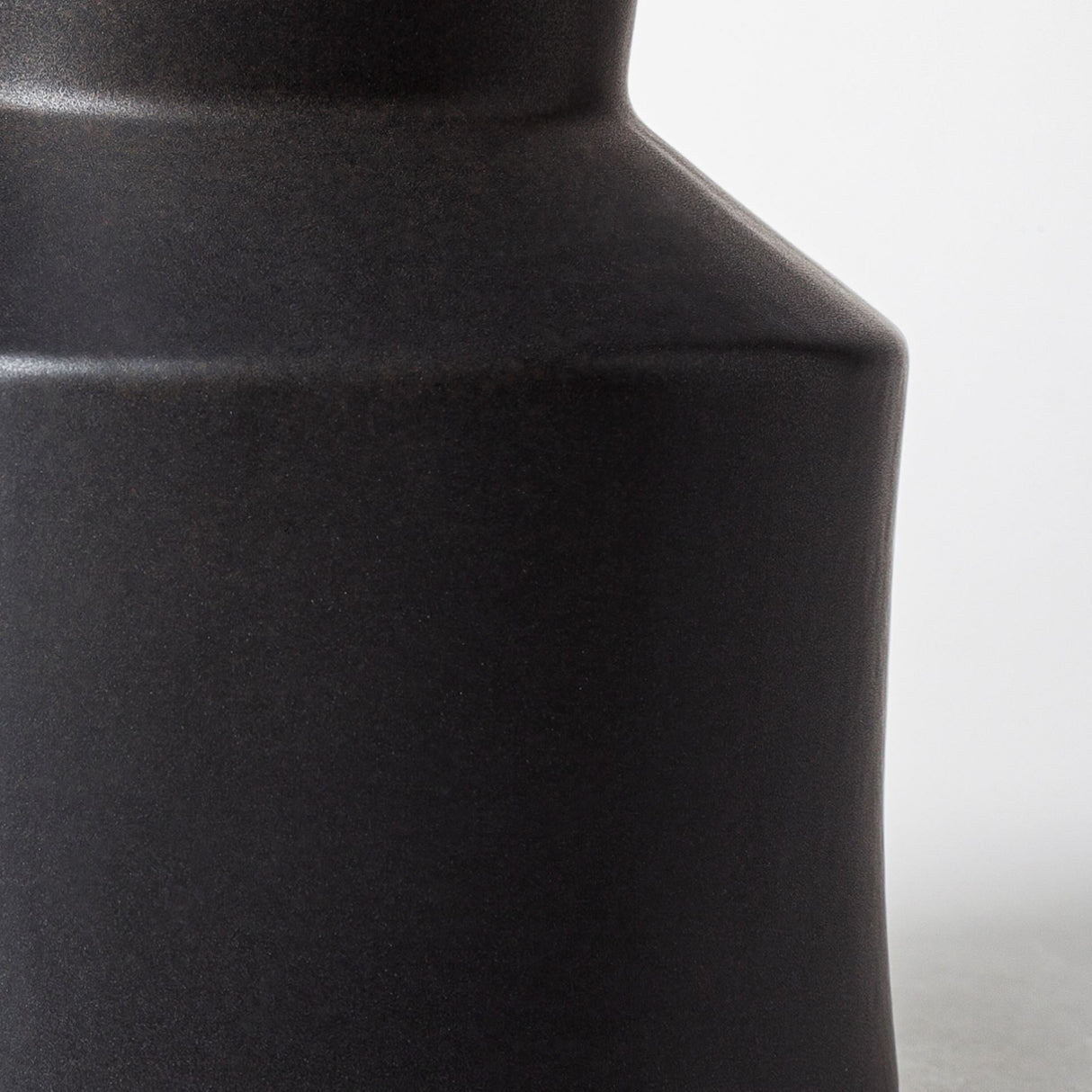Laforge Black Ceramic Vase from Mercana - Luna Furniture