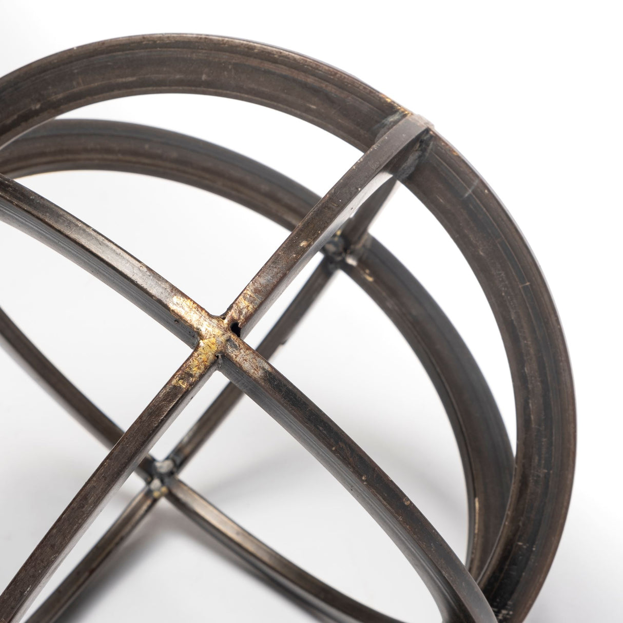 Galenna I (Small) 8L x 8W Black Metal Circular Decorative Orb from Mercana - Luna Furniture