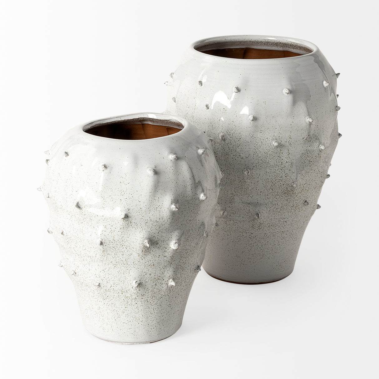 Julian Small Glossy White Ceramic Spoked Vase from Mercana - Luna Furniture
