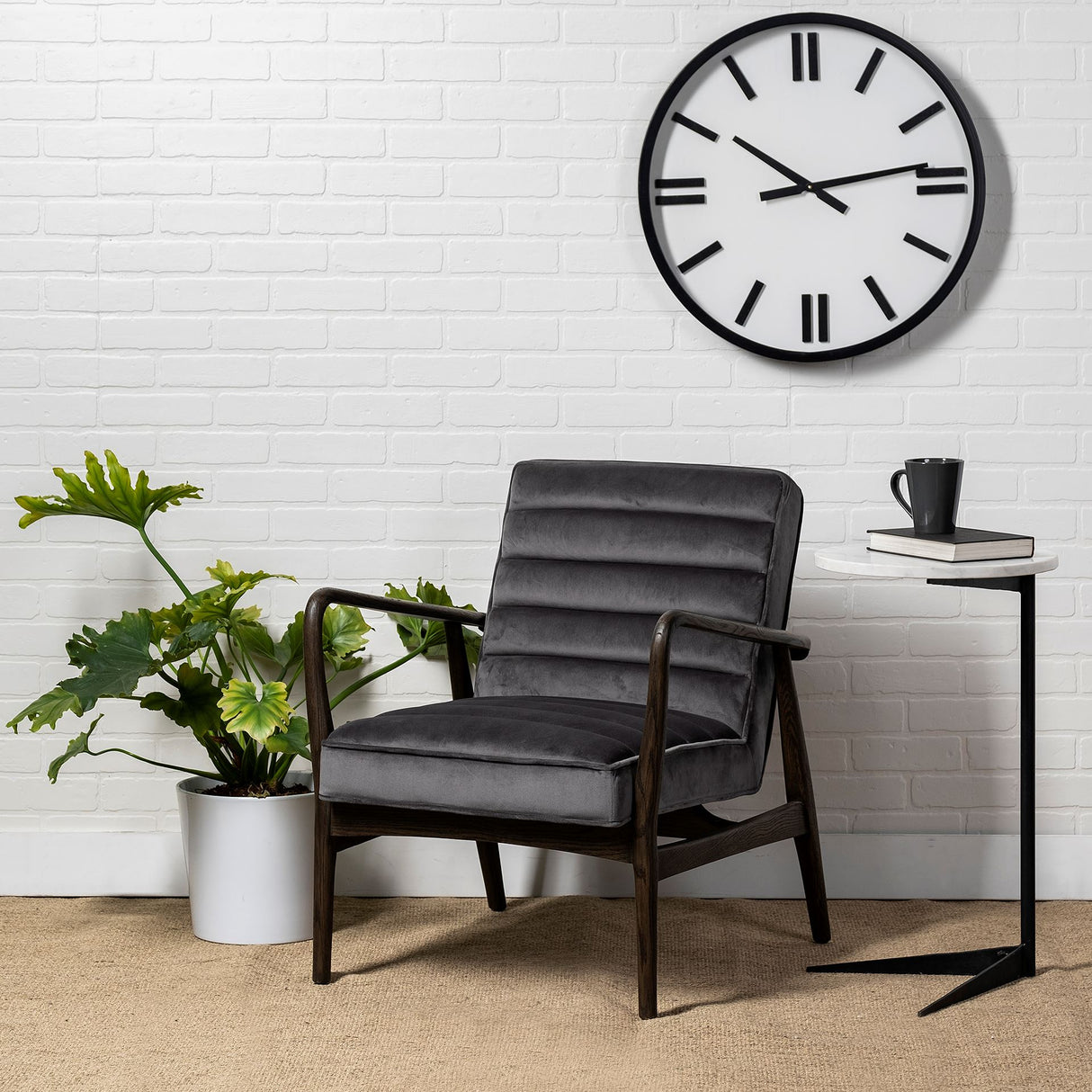 Ballatine II 15L x 15W x 27L White Marble Round Top White w/ Black Metal Base Accent Table from Mercana - Luna Furniture