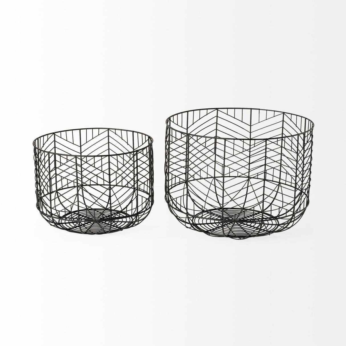 Idris Set of 2 Black Metal Geometric Mesh Bowls from Mercana - Luna Furniture