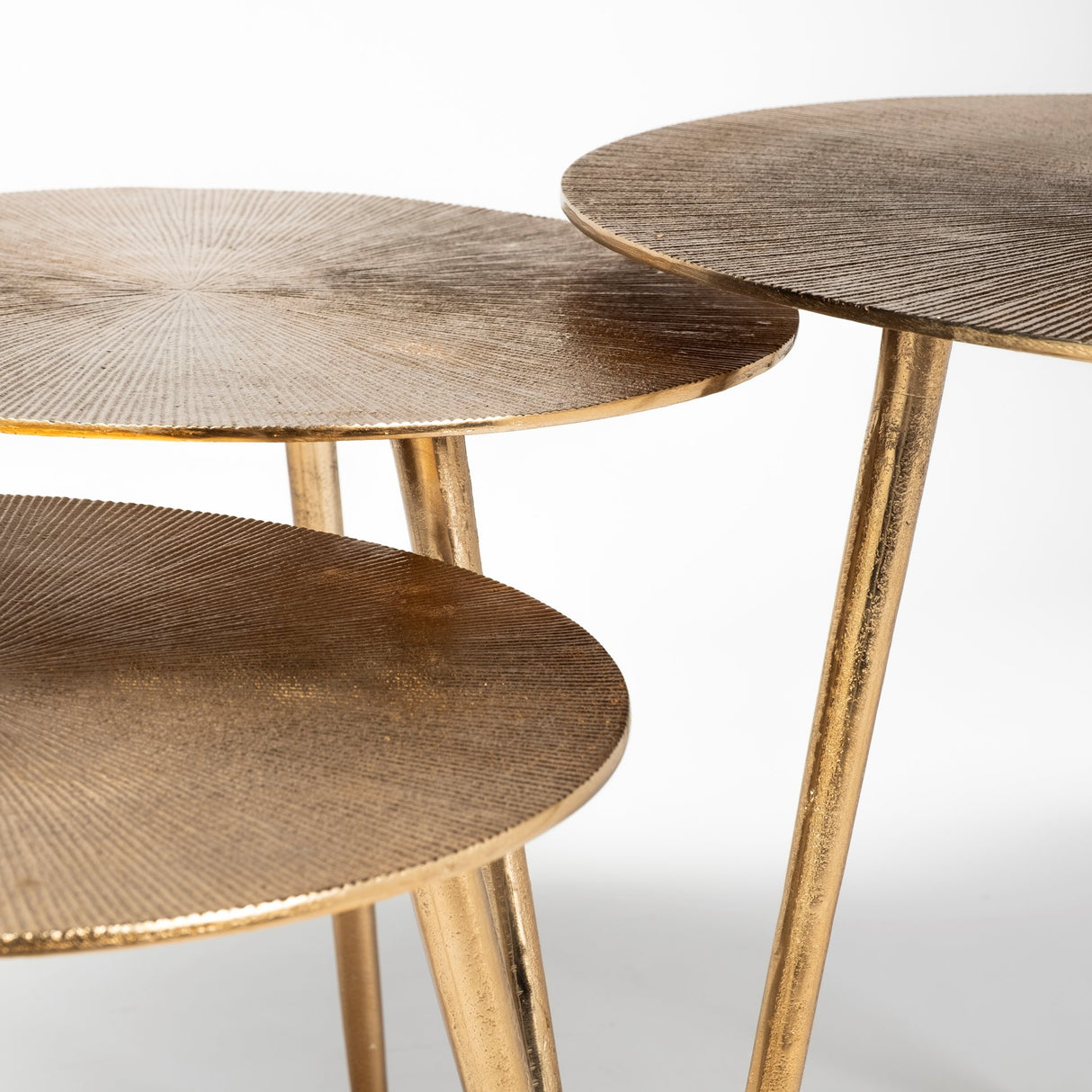Reva III (Small) 16L x 16W Gold Round Top Cast Aluminum Accent Table from Mercana - Luna Furniture