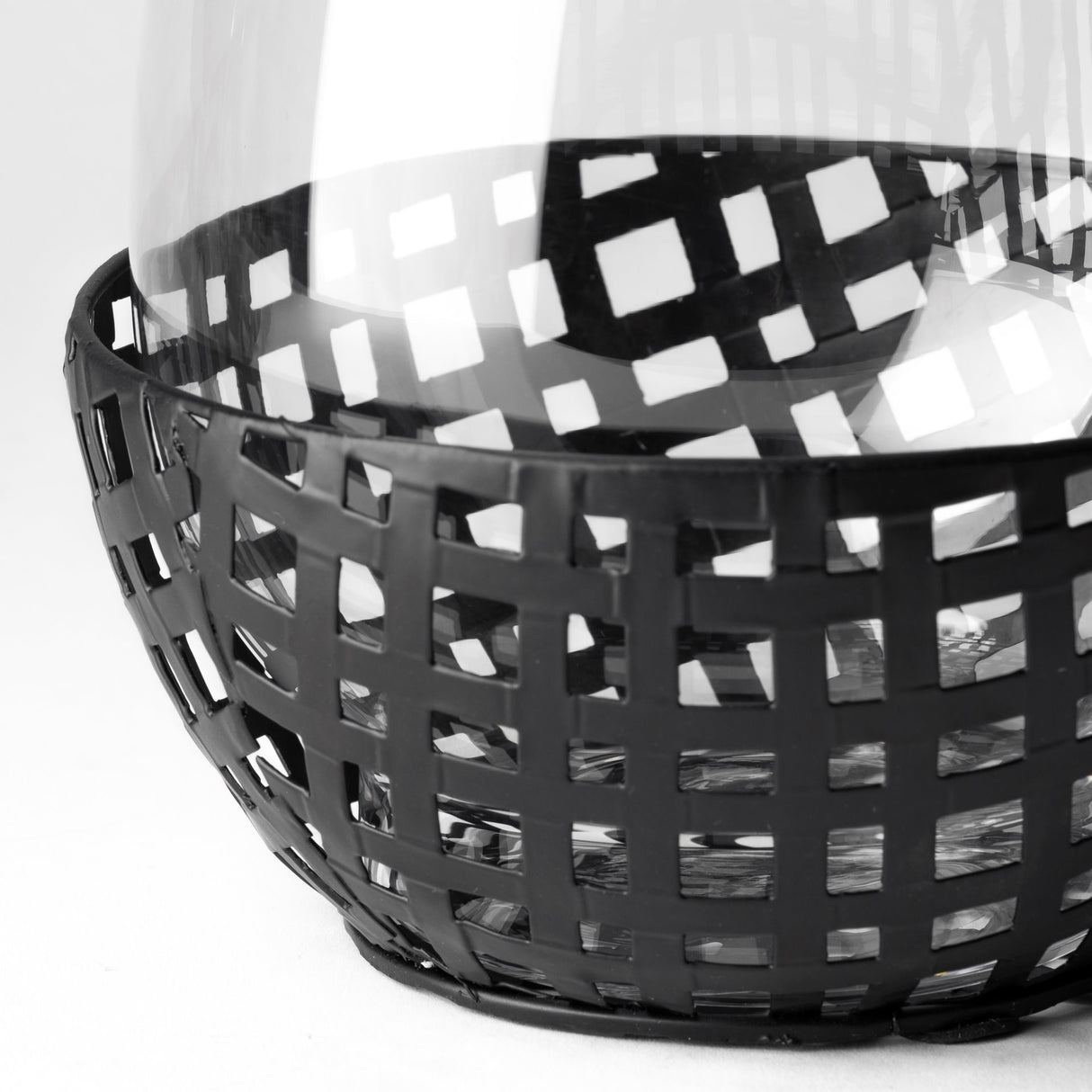 Reena I Small Black Woven Metal Base Table Candle Holder from Mercana - Luna Furniture