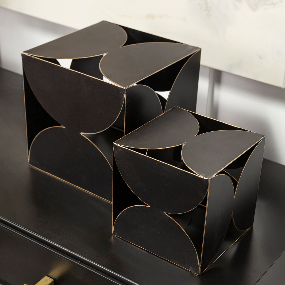 Darren (Small) 6L x 6W Black Metal Decorative Cube from Mercana - Luna Furniture