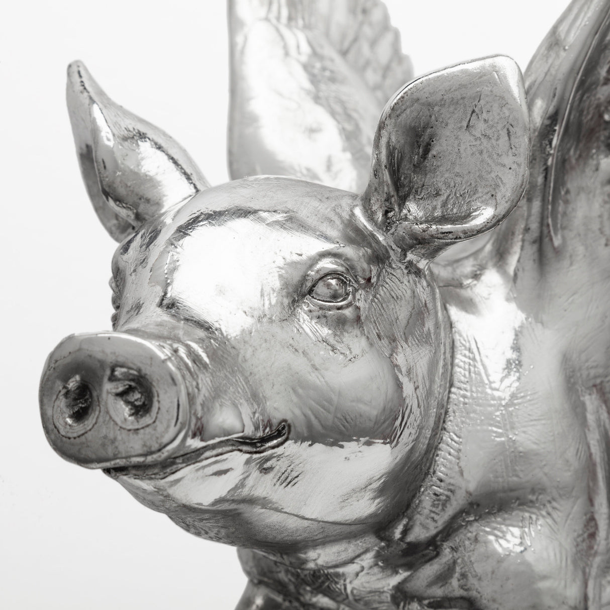 Hogbadi Set of 2 Silver Flying Pigs from Mercana - Luna Furniture