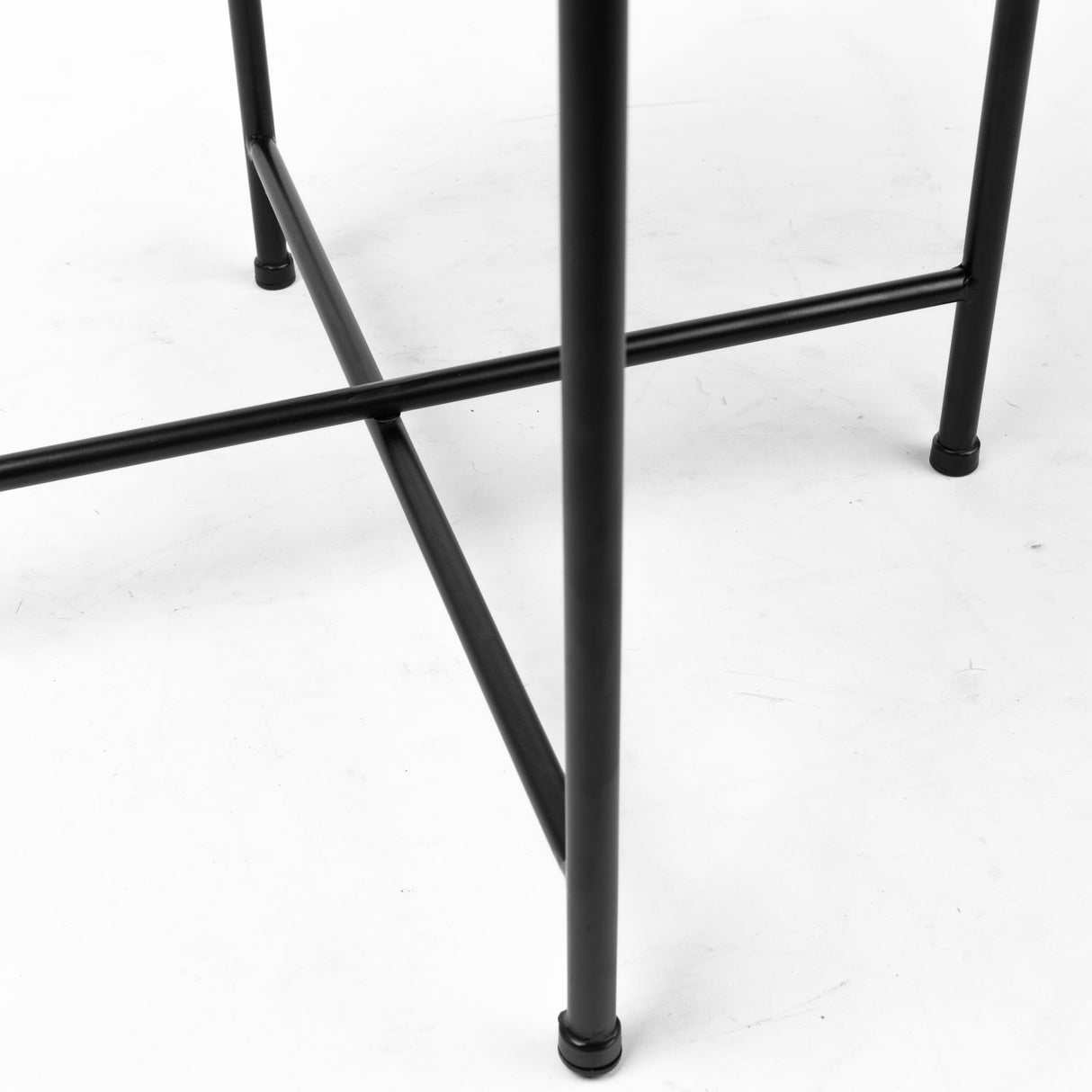 Samantha (Small) Black Mirror Top Accent Table from Mercana - Luna Furniture