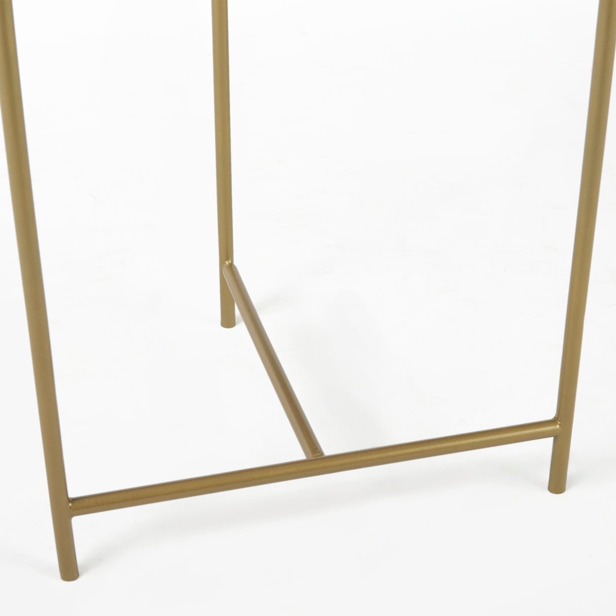 Stella 17L x 17W White Round Marble Top W/Gold Base Accent Table from Mercana - Luna Furniture