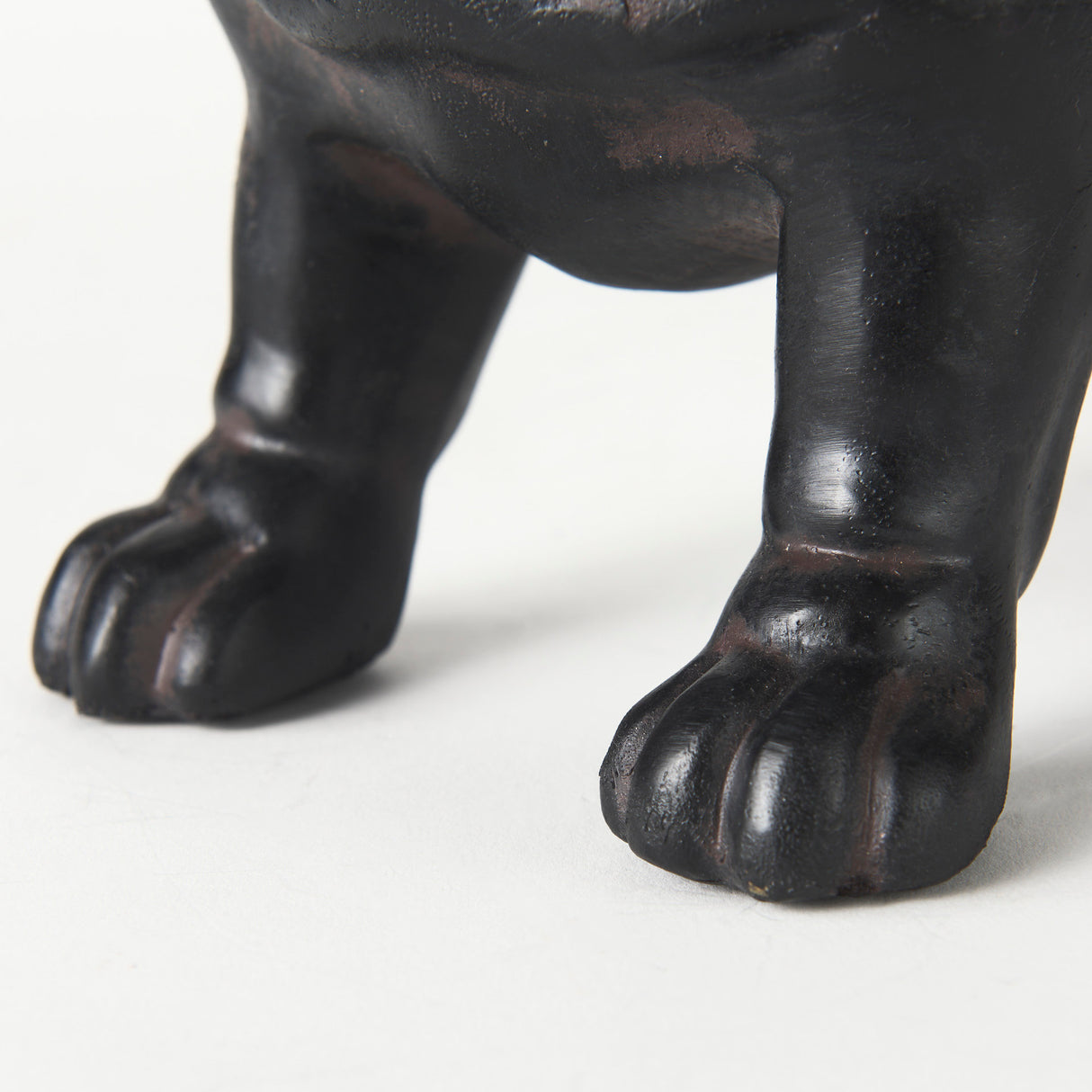 Hugo 5L x 13W Black Resin Bulldog from Mercana - Luna Furniture