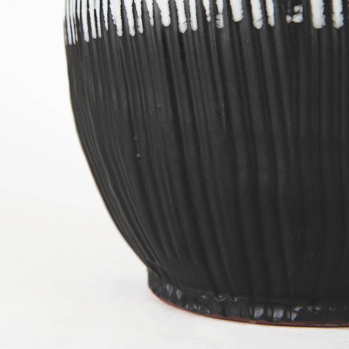 Tanami II Short Dark Brown/White Glazed Ceramic Vase from Mercana - Luna Furniture