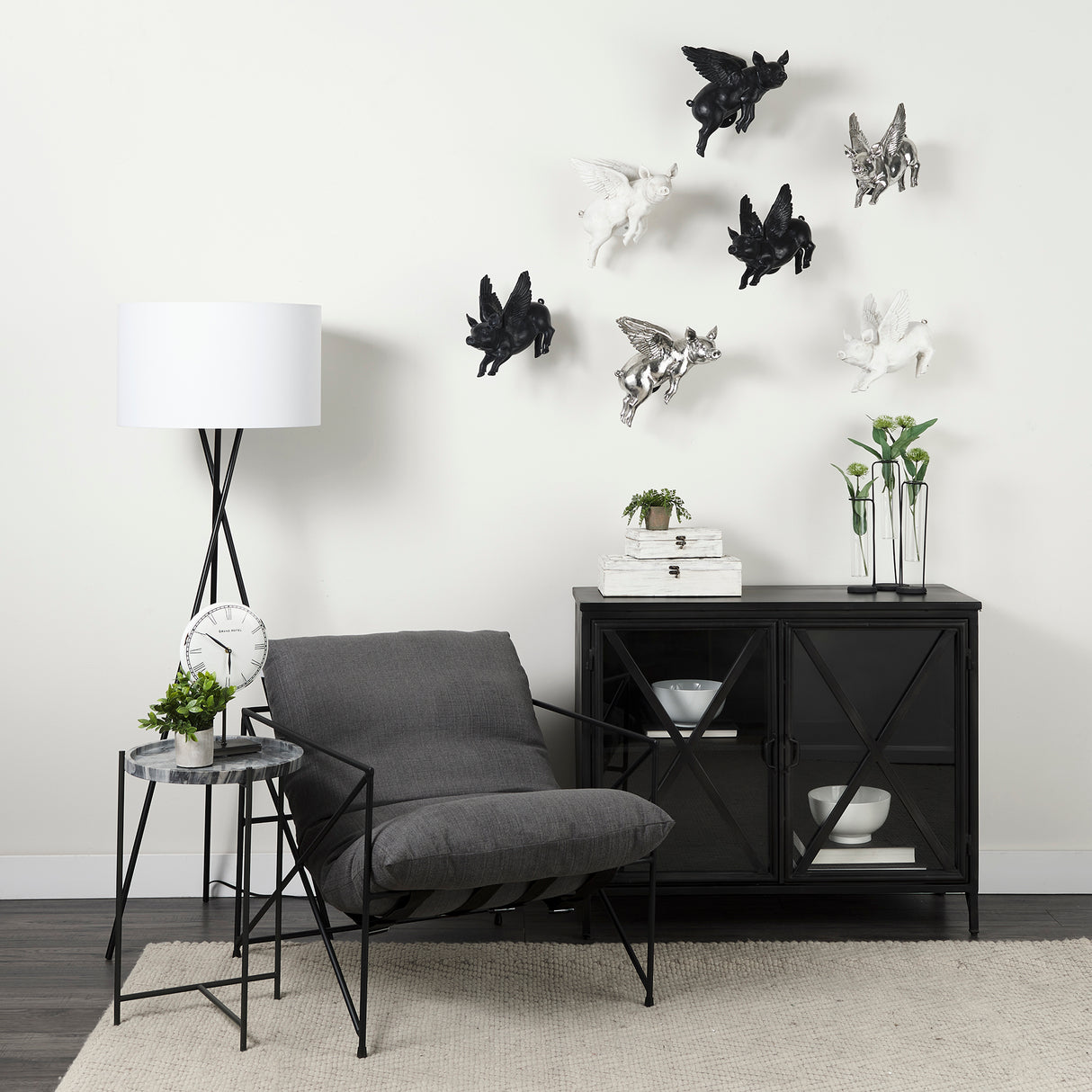 Stella 17L x 17W Gray Round Marble Top W/Black Base Accent Table from Mercana - Luna Furniture