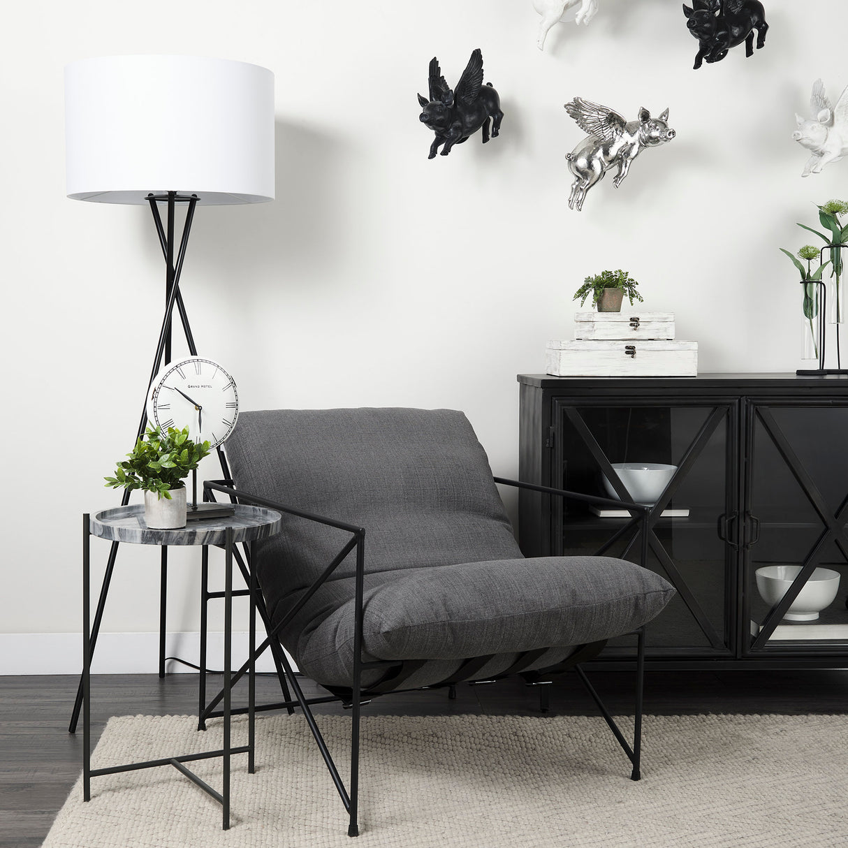 Stella 17L x 17W Gray Round Marble Top W/Black Base Accent Table from Mercana - Luna Furniture
