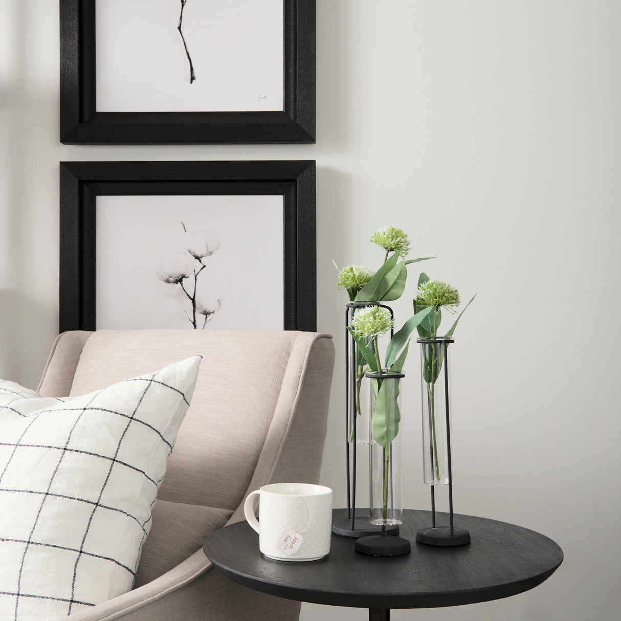 Beeker Set Of Three Black Metal Test Tube Style Vases from Mercana - Luna Furniture