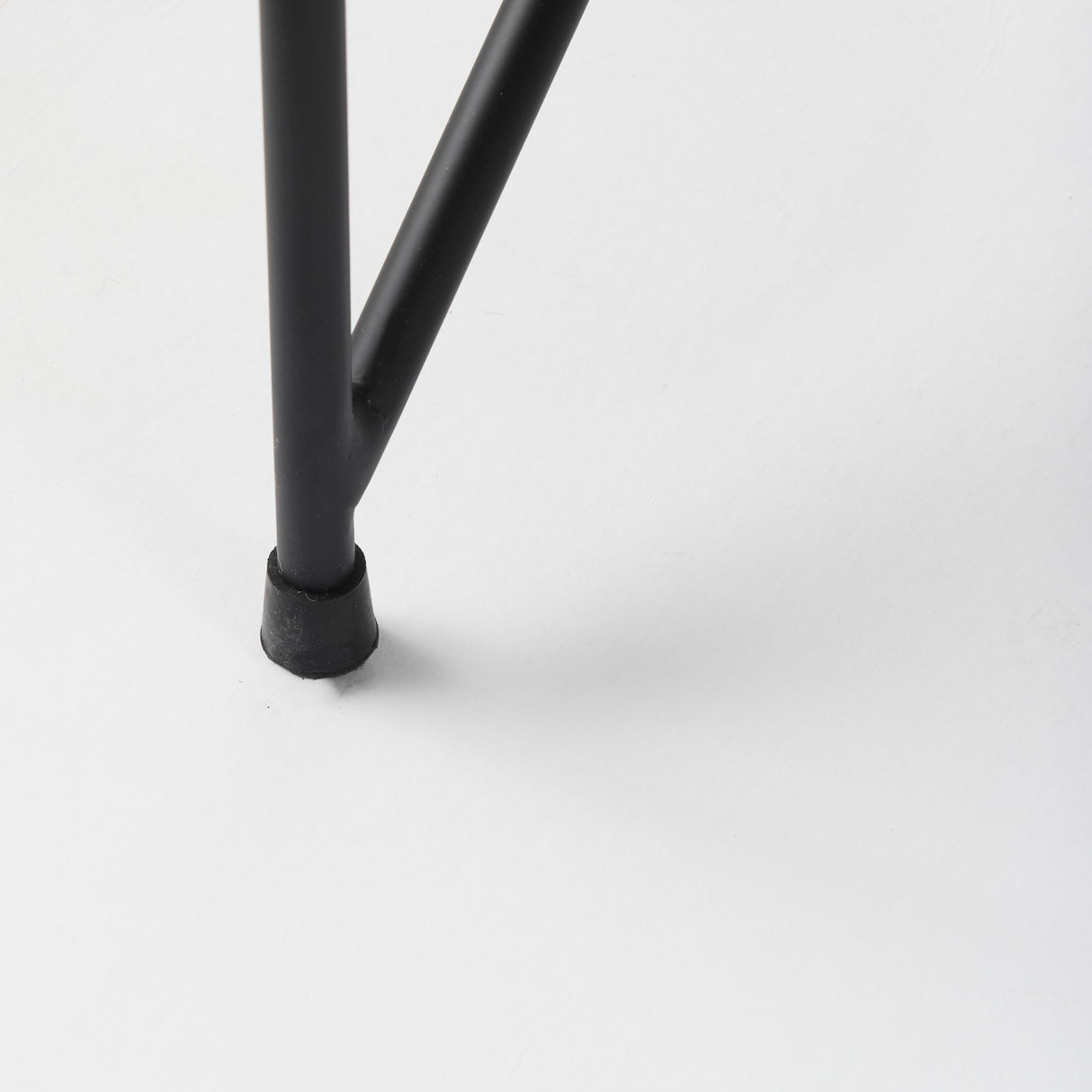 Leonidas 28.5L x 29.5W x 34.0H Black Faux Leather Seat W/ Black Metal Frame Accent Chair from Mercana - Luna Furniture