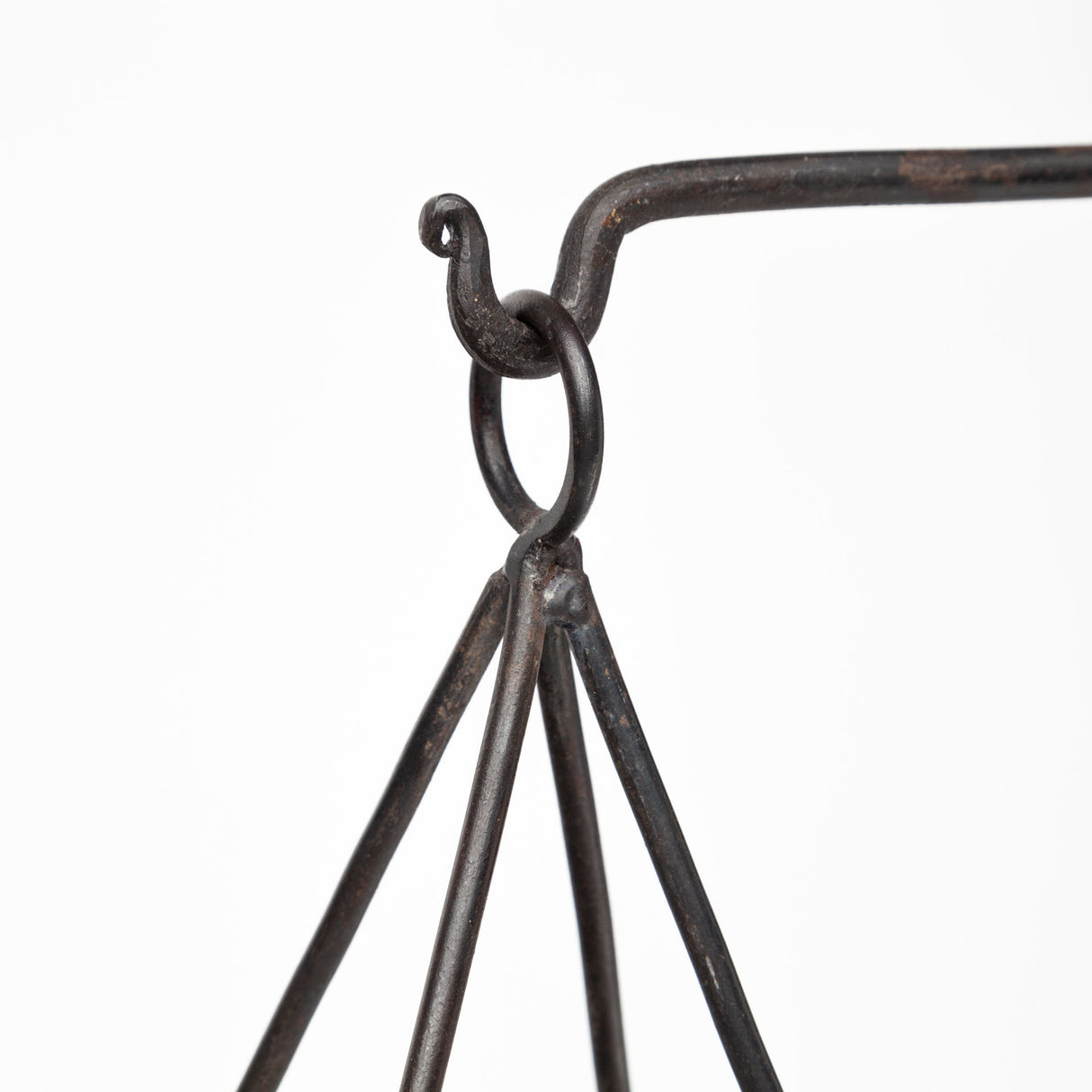Adilah 16L x 10W Black Metal Vintage Inspired Weighing Scale from Mercana - Luna Furniture