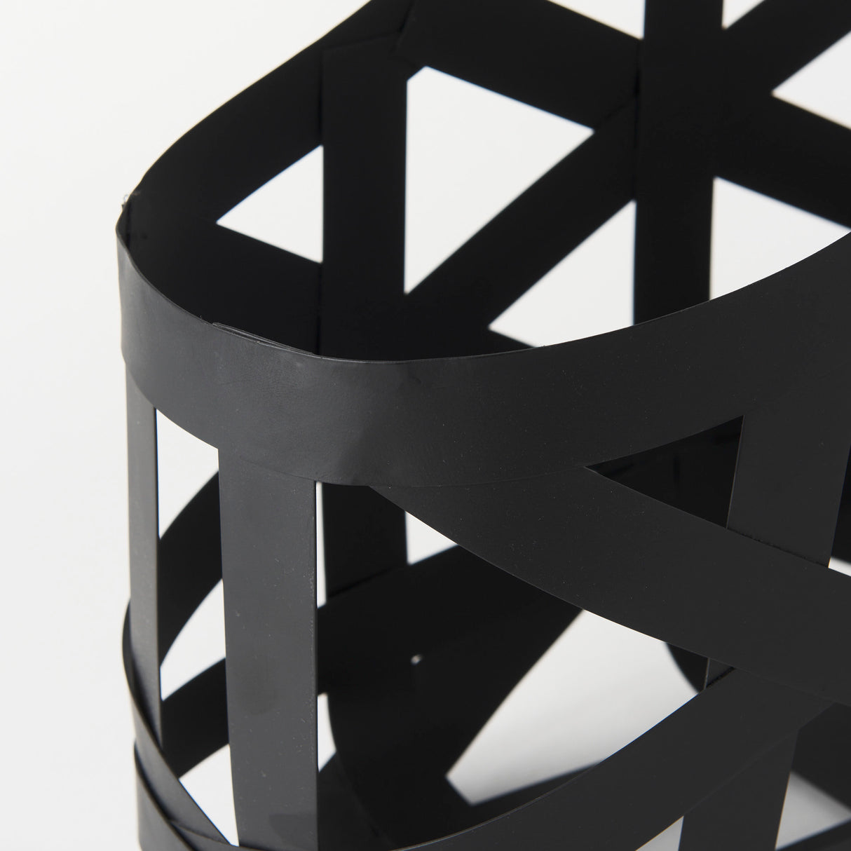 Tyrell (Set of 2) 23L x 11W; 18L x 8W Black Iron Metal Baskets from Mercana - Luna Furniture