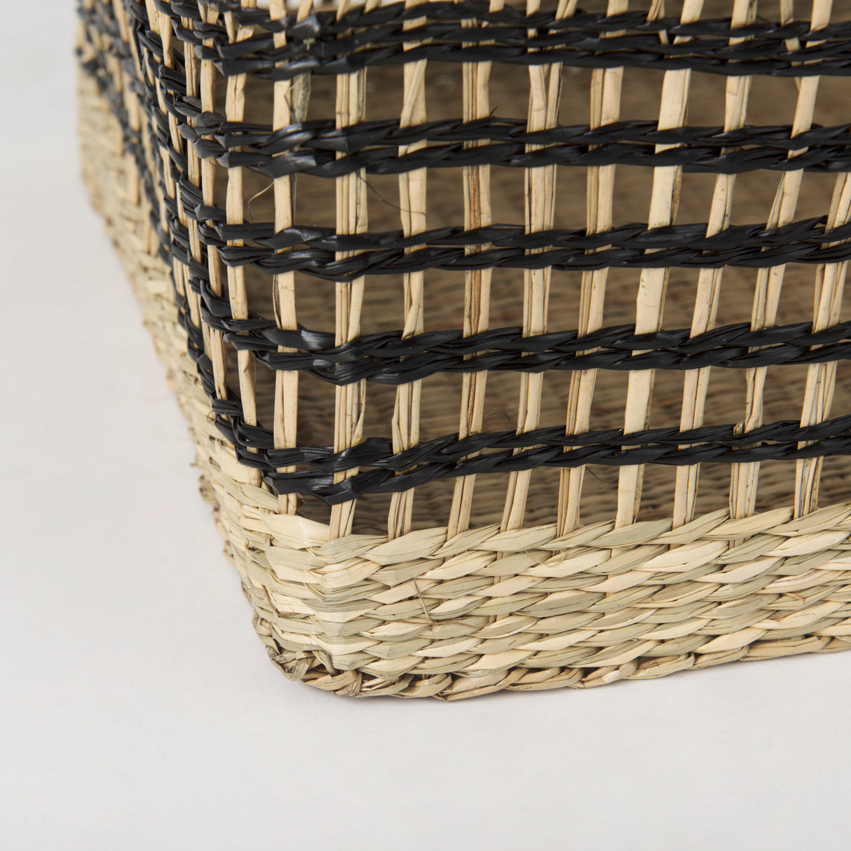 Nia (Set of 2) Light Brown Seagrass Rectangular Basket with Handles from Mercana - Luna Furniture