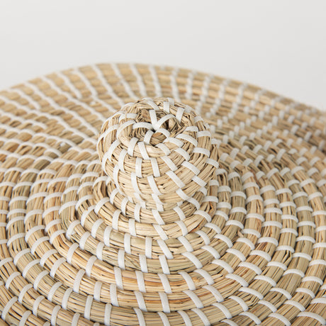 Olivia 15.7L x 15.7W x 17.3H Set of 3 Beige Seagrass Basket W/Lid and Handles from Mercana - Luna Furniture