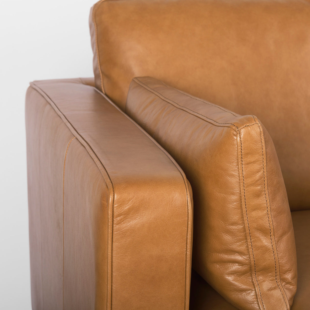 Elton 111.4L x 68.1W x 34.3H Tan Leather Right Chaise Sectional from Mercana - Luna Furniture