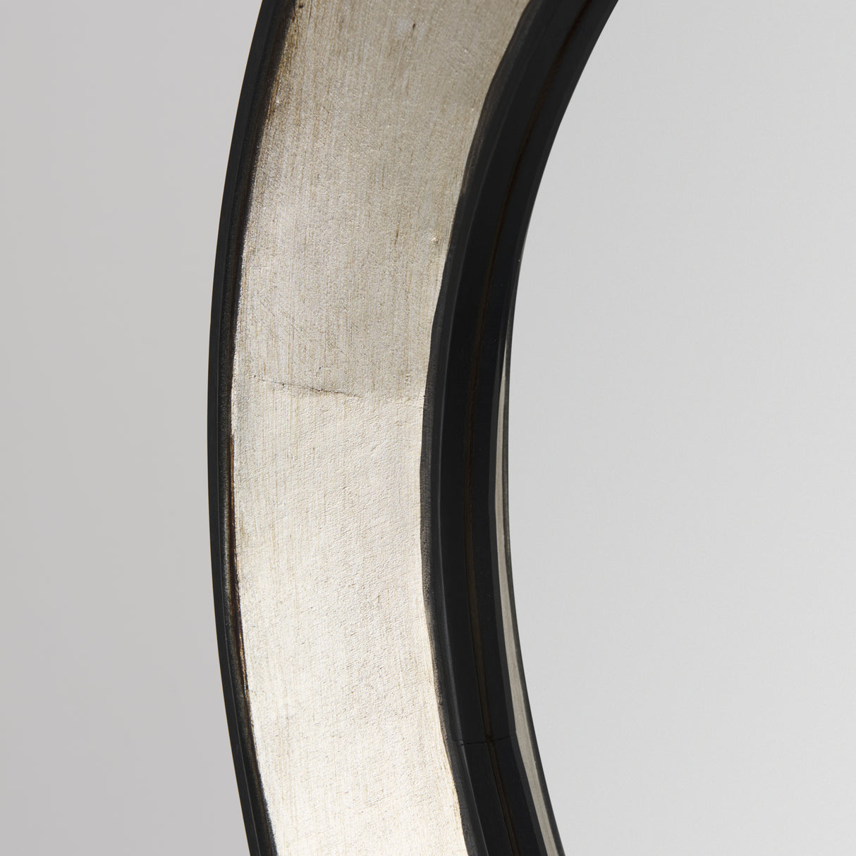 Ovallas 22" Round Champagne Wood Frame Mirror from Mercana - Luna Furniture