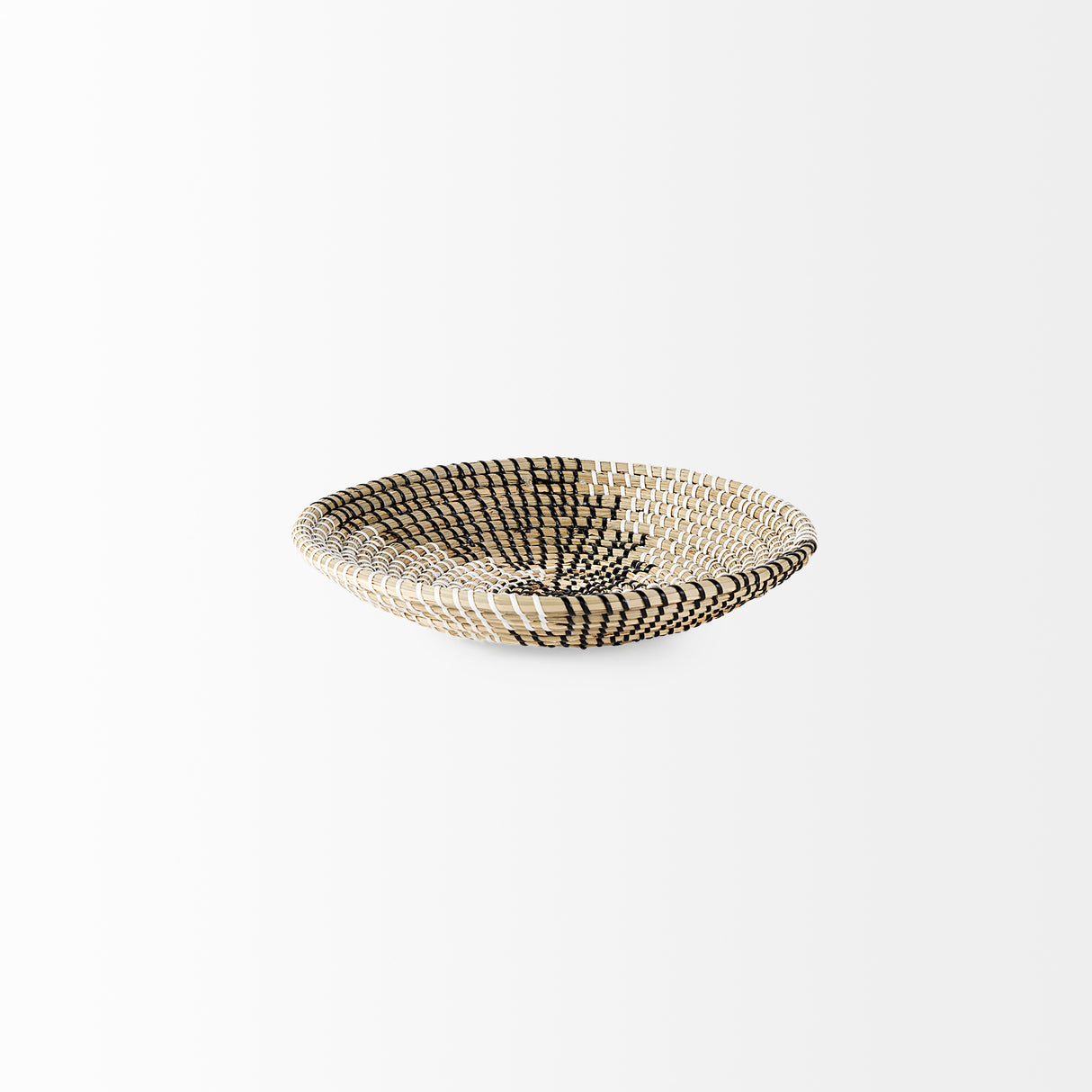 Luna 12.0L x 12.0W x 2.0H Light Brown Seagrass Round Wall Hanging Plate from Mercana - Luna Furniture