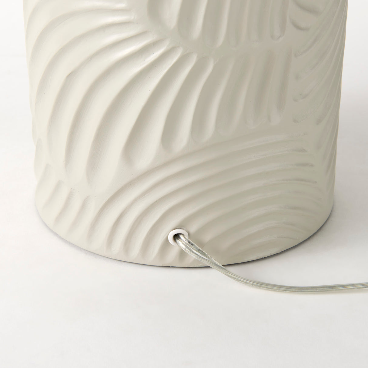 Quinn 19.0L x 19.0W x 24.6H Beige Base W/Navy Fabric Shade Table Lamp from Mercana - Luna Furniture