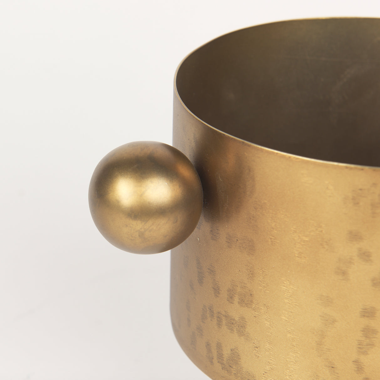 Juno 6.5H Medium Gold Iron Medium Vase from Mercana - Luna Furniture