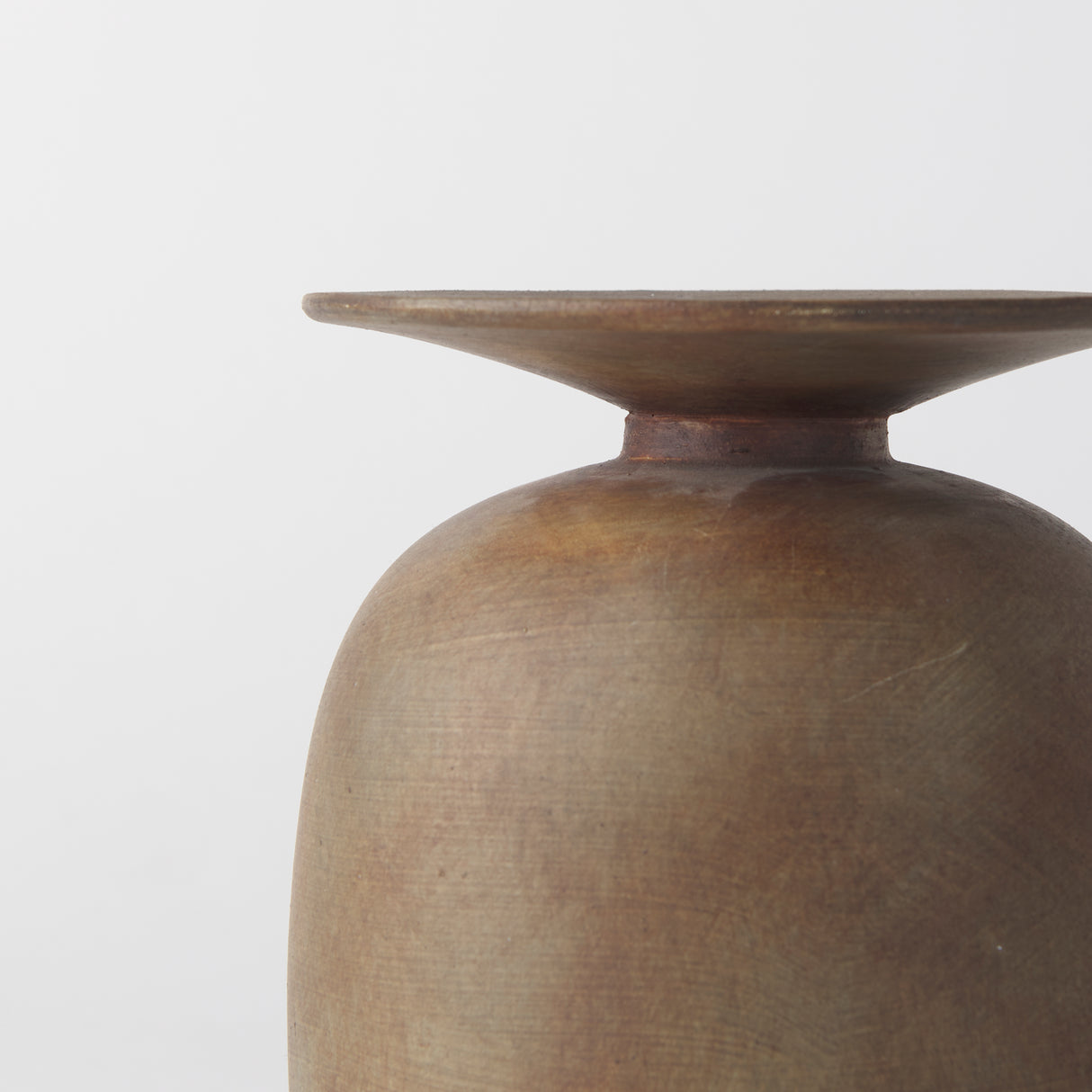Rylee 7.7H Medium Brown Ceramic Vase from Mercana - Luna Furniture