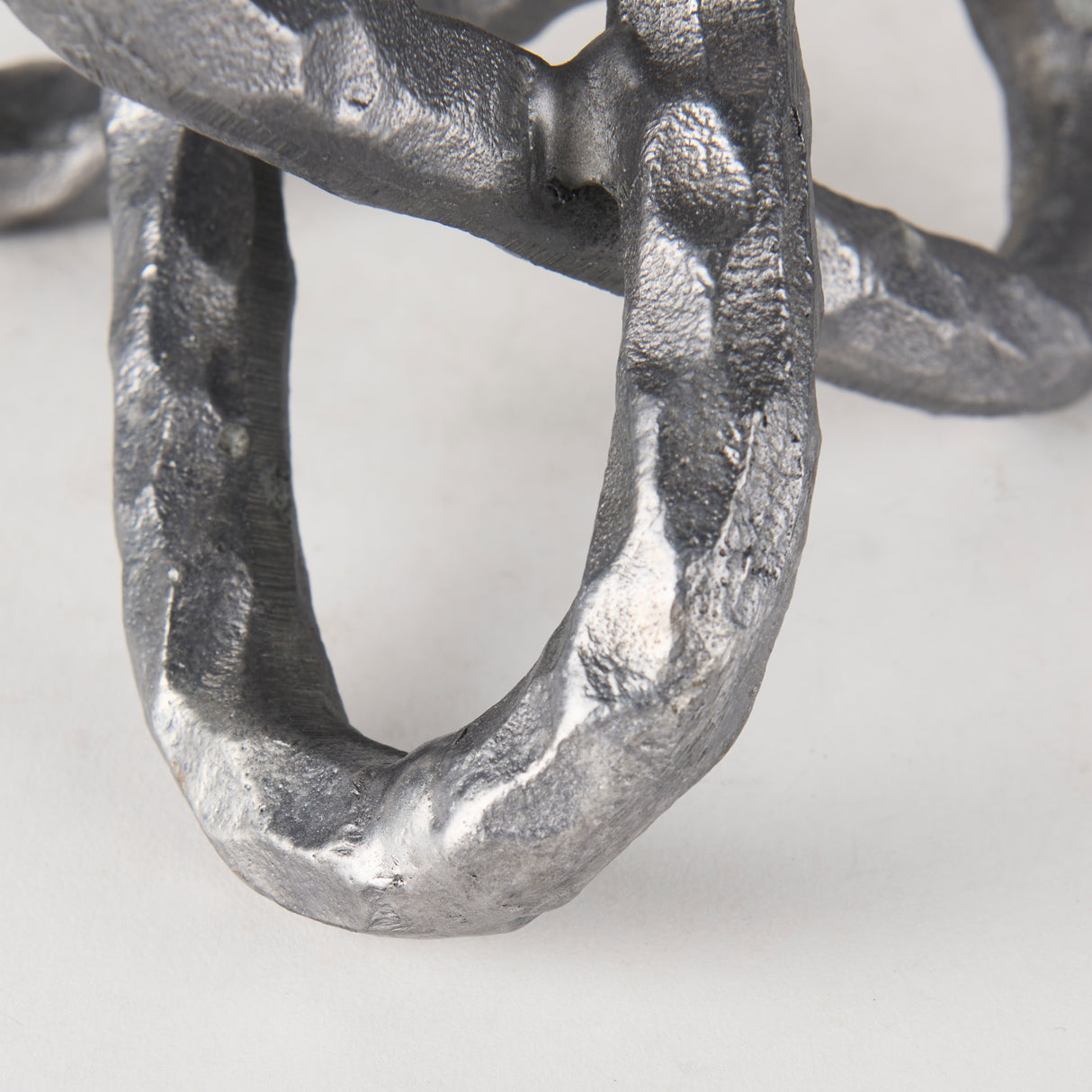 Wilhelm I (Small) 7L x 7W Silver Metal Link Decor Object from Mercana - Luna Furniture