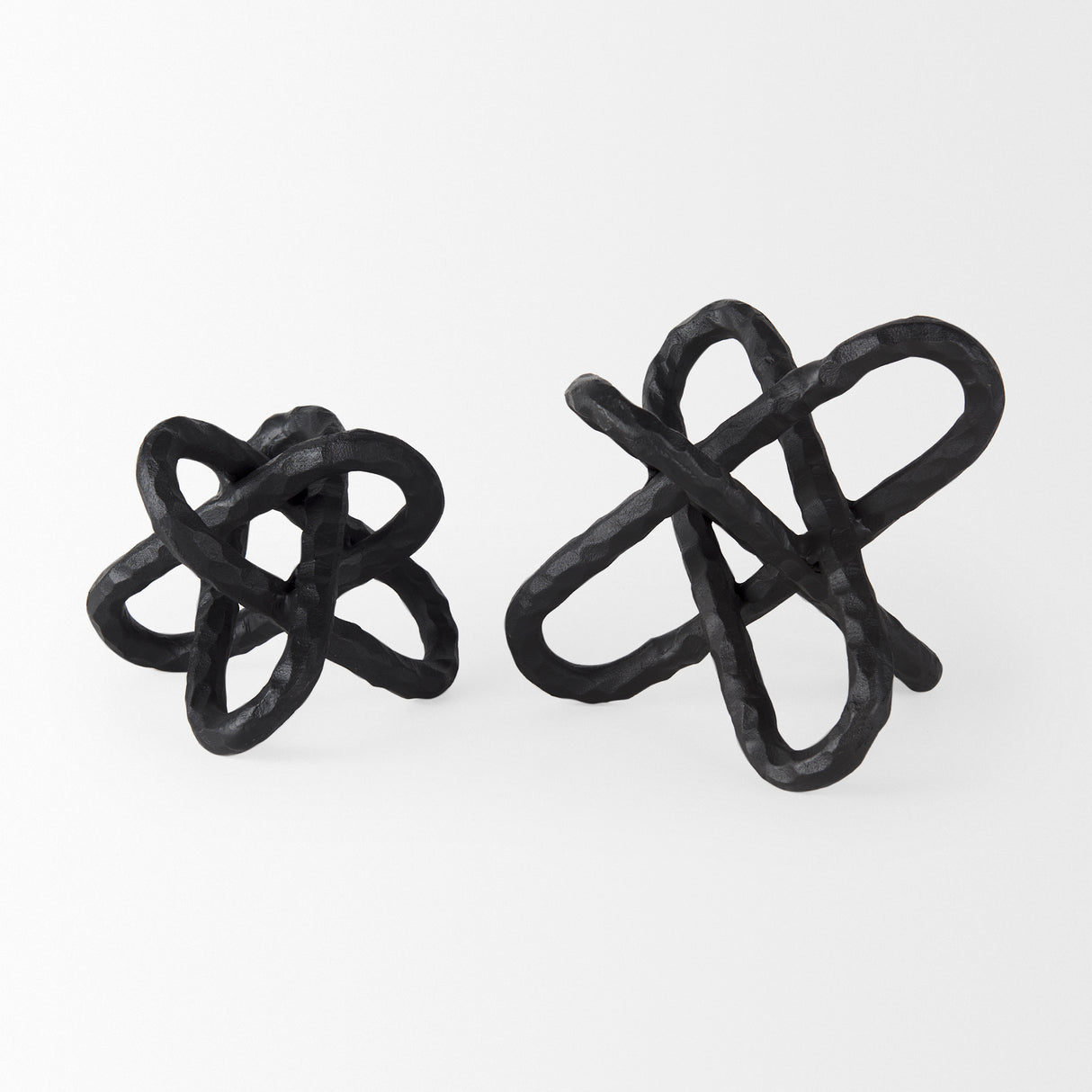 Wilhelm II (Large) 10L x 10W Black Metal Link Decor Object from Mercana - Luna Furniture