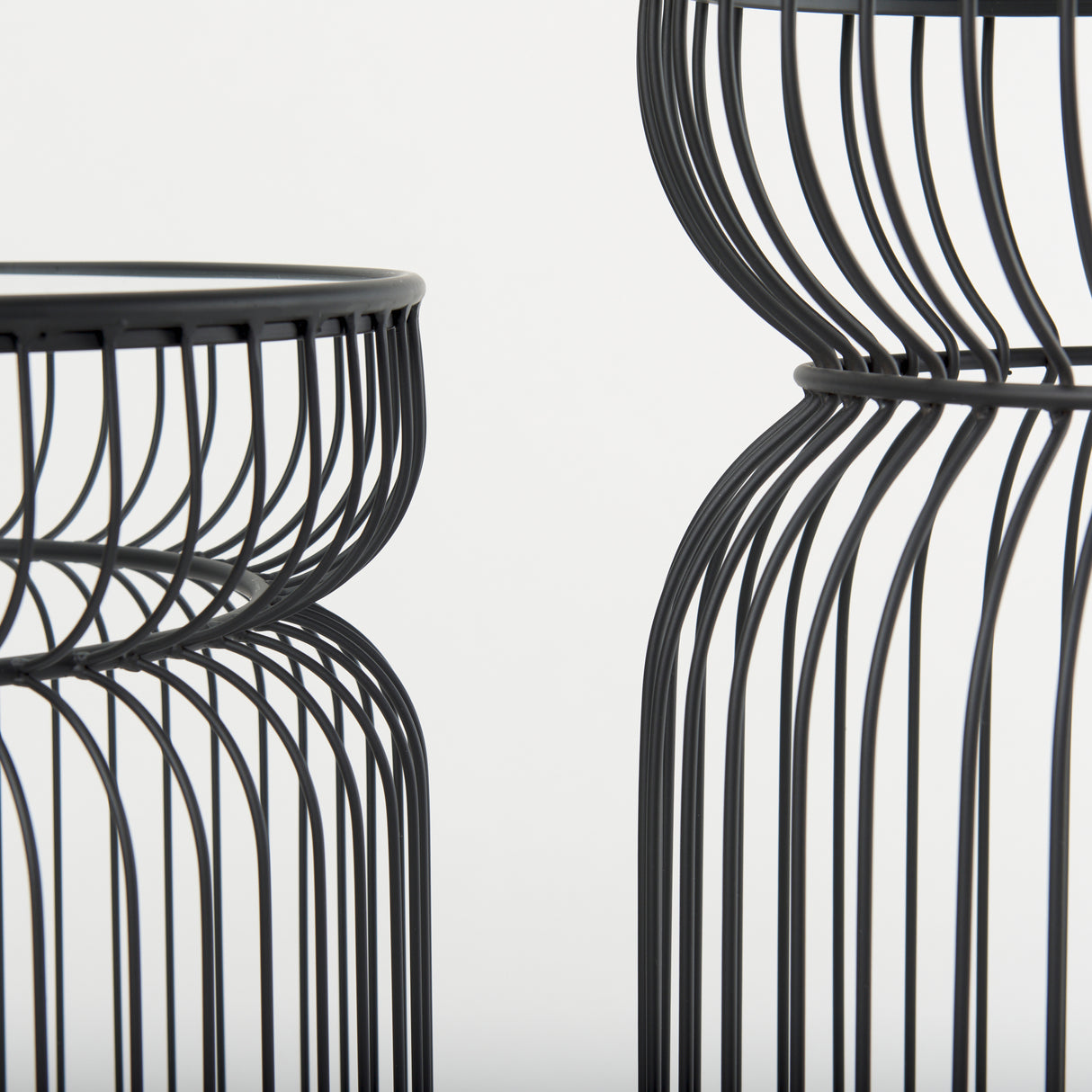 Shani Set of 2 Round, Black Metal w/ Glass, Accent Tables from Mercana - Luna Furniture