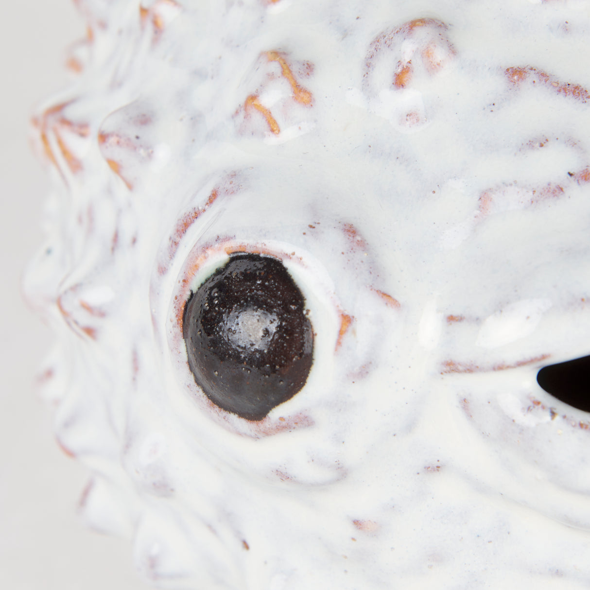 Spike II (Large) 10L x 6W Off-White Ceramic Puffer Fish from Mercana - Luna Furniture