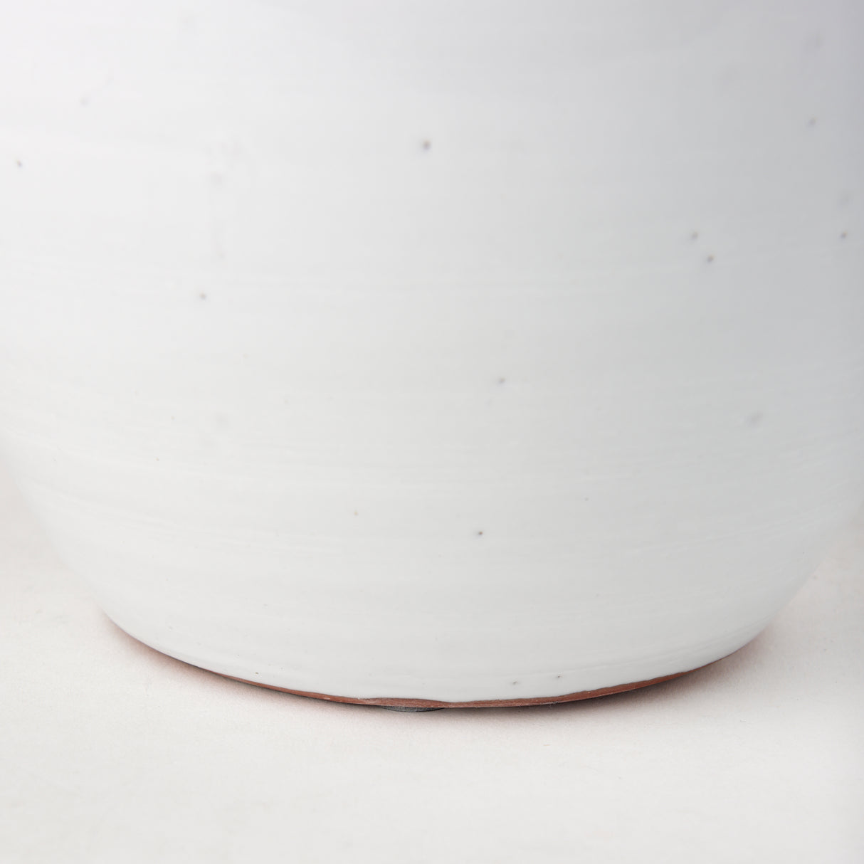 Basin Small Off-White Glazed Vase from Mercana - Luna Furniture