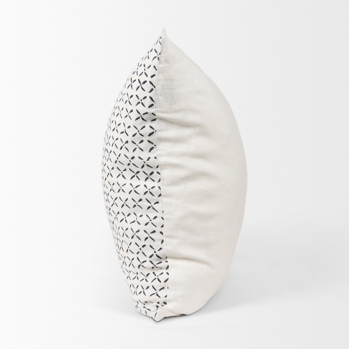 Jayden Cream w/ Black Print Linen Square Decorative Pillow Cover from Mercana - Luna Furniture