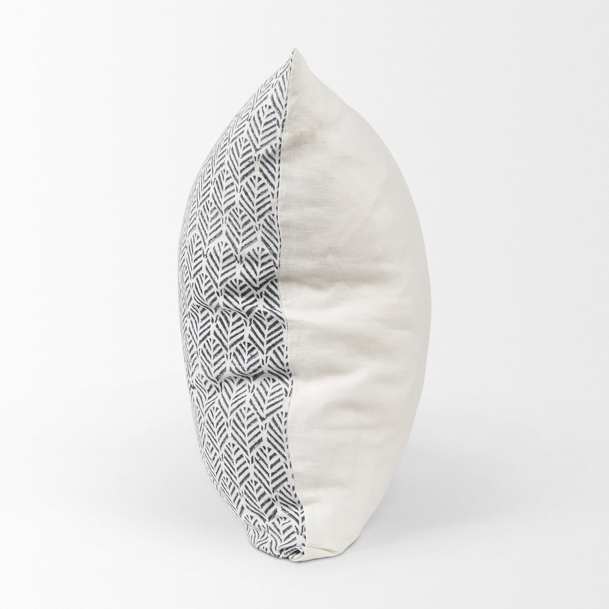 Jennelle Cream w/ Indigo Print Linen Square Decorative Pillow Cover from Mercana - Luna Furniture