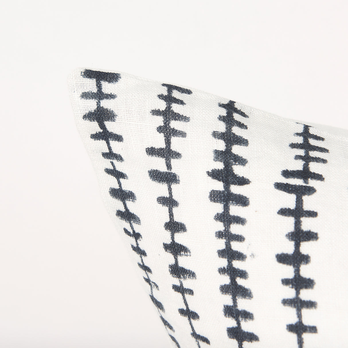 Jenna Cream w/ Black Print Linen Square Decorative Pillow Cover from Mercana - Luna Furniture