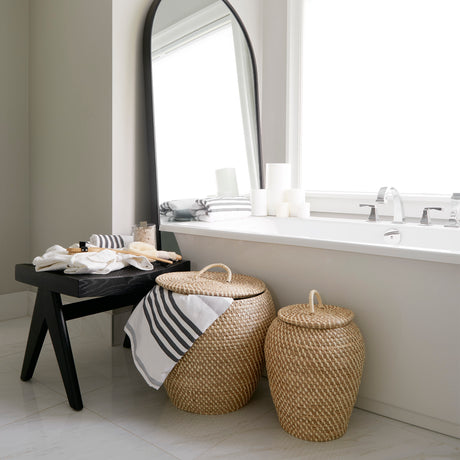 Kalopa Set of 2 Seagrass Floor Baskets w/ Flat Handled Lid from Mercana - Luna Furniture