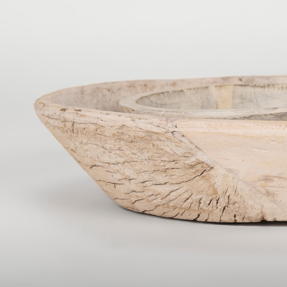 Nikita Set of 2 Large Light-Wash Reclaimed Wood Bowls from Mercana - Luna Furniture