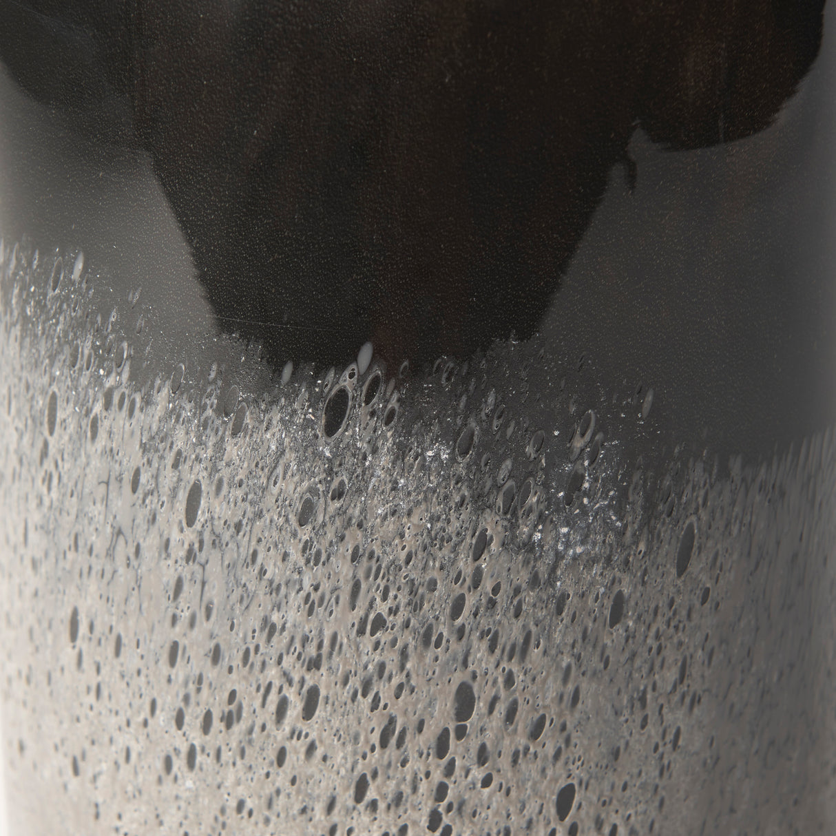 Emu Short Black w/ Gray Vase from Mercana - Luna Furniture